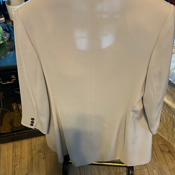 Le Suit Cream Blazer & Suit Skirt - Picture 6 of 6